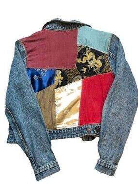 Vintage Y2K Gap Demin Jean Jacket. Asian Motif. Size M. Boho
